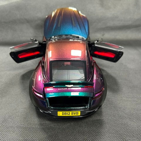 【新品即納】[MDL] 1/18 アストンマーティン DB12 カメレオン 交換用ホイール付属 完成品 ミニカー(8250516BSL) XiaoGuang MODEL(20250731)