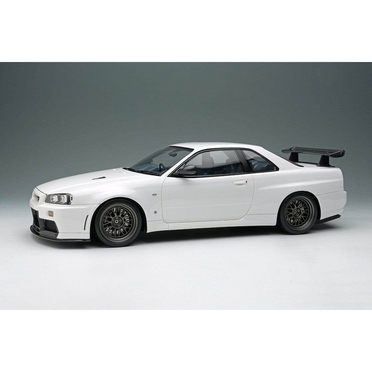 【予約安心出荷】[MDL] 1/18 BUILT BY LEGENDS Mine's(マインズ) Skyline(スカイライン) GT-R(BNR34) シラナミホワイト 完成品 ミニカー(EML130A) EIDOLON(アイドロン)(2026年1月)