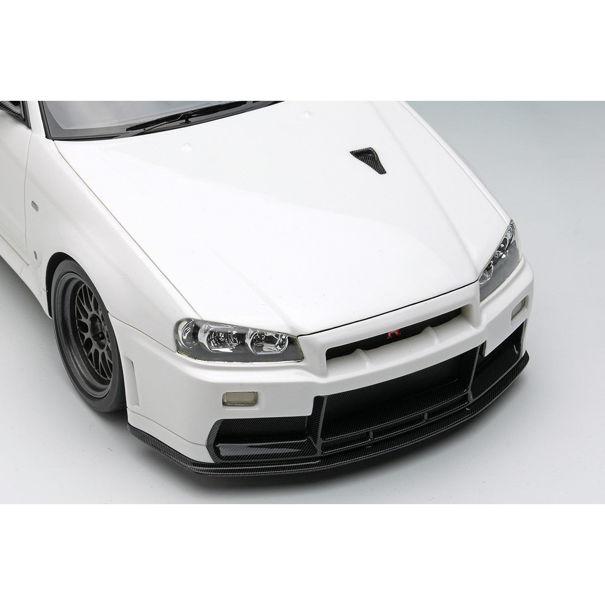 【予約安心出荷】[MDL] 1/18 BUILT BY LEGENDS Mine's(マインズ) Skyline(スカイライン) GT-R(BNR34) シラナミホワイト 完成品 ミニカー(EML130A) EIDOLON(アイドロン)(2026年1月)