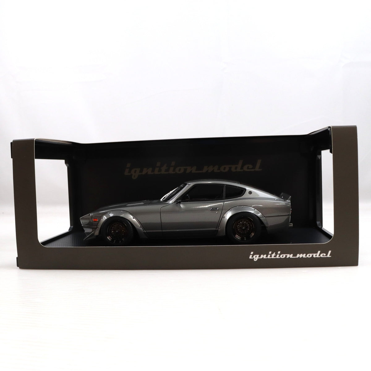 【中古即納】[MDL] 1/18 Nissan Fairlady Z(フェアレディZ)(S30) STAR ROAD(ガンメタリック) 完成品 ミニカー(IG3112) ignition model(イグニッションモデル)(20240823)