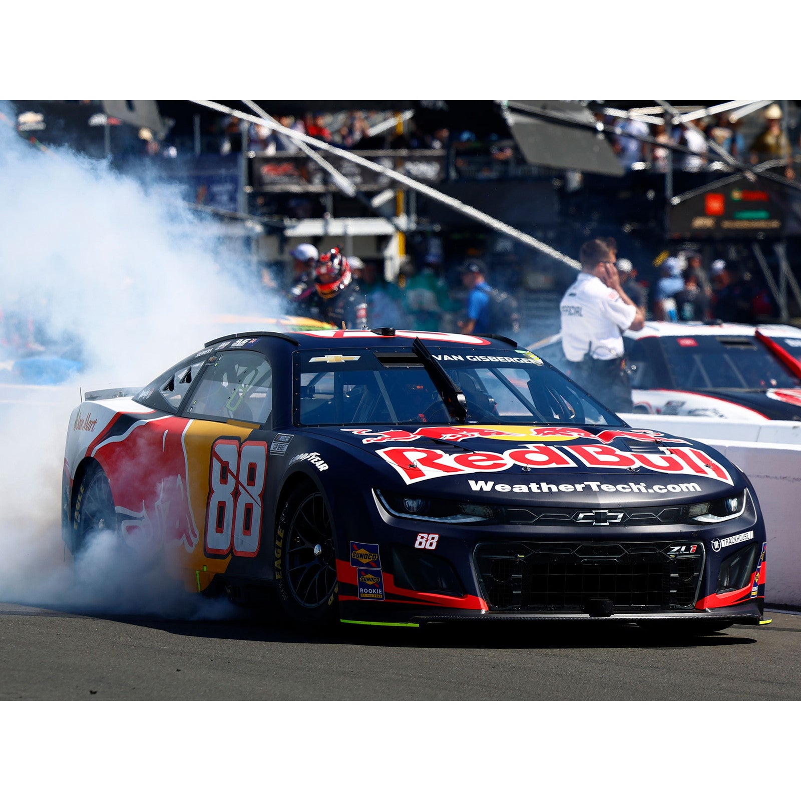 【予約安心出荷】[MDL] Lionel Racing(ライオネルレーシング) NASCAR CUP Series 1/64 RED BULL 2025 シボレー カマロ シェーン・ヴァン・ギスバーゲン #88 ソノマ SAVE MART 350 ウィナー 完成品 ミニカー(LR335300) 京商(2025年12月)
