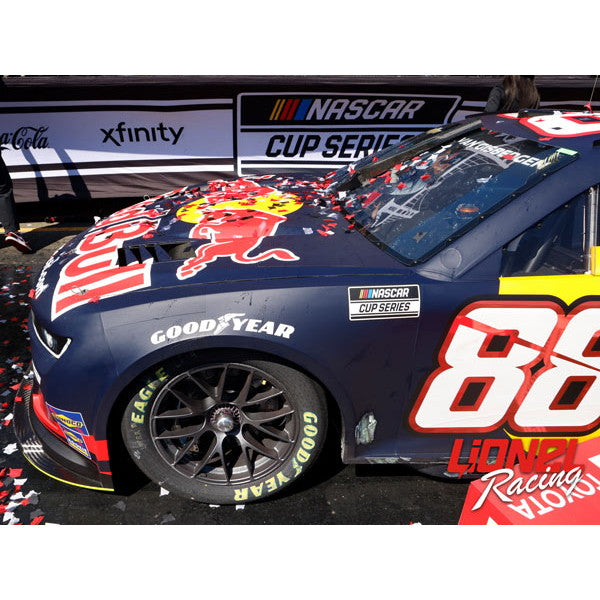 【予約安心出荷】[MDL] Lionel Racing(ライオネルレーシング) NASCAR CUP Series 1/64 RED BULL 2025 シボレー カマロ シェーン・ヴァン・ギスバーゲン #88 ソノマ SAVE MART 350 ウィナー 完成品 ミニカー(LR335300) 京商(2025年12月)