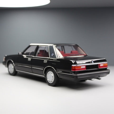 【予約安心出荷】[MDL] 1/18 トヨタ クラウン MS122 ブラック(内装レッド) 完成品 ミニカー(8250611B-1) XiaoGuang MODEL(2025年9月)