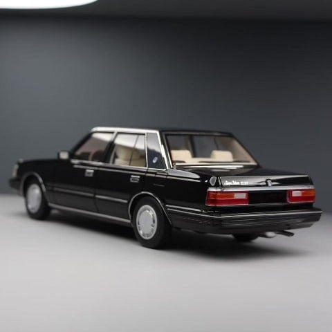 【予約安心出荷】[MDL] 1/18 トヨタ クラウン MS122 ブラック(内装ベージュ) 完成品 ミニカー(8250611B-2) XiaoGuang MODEL(2025年9月)