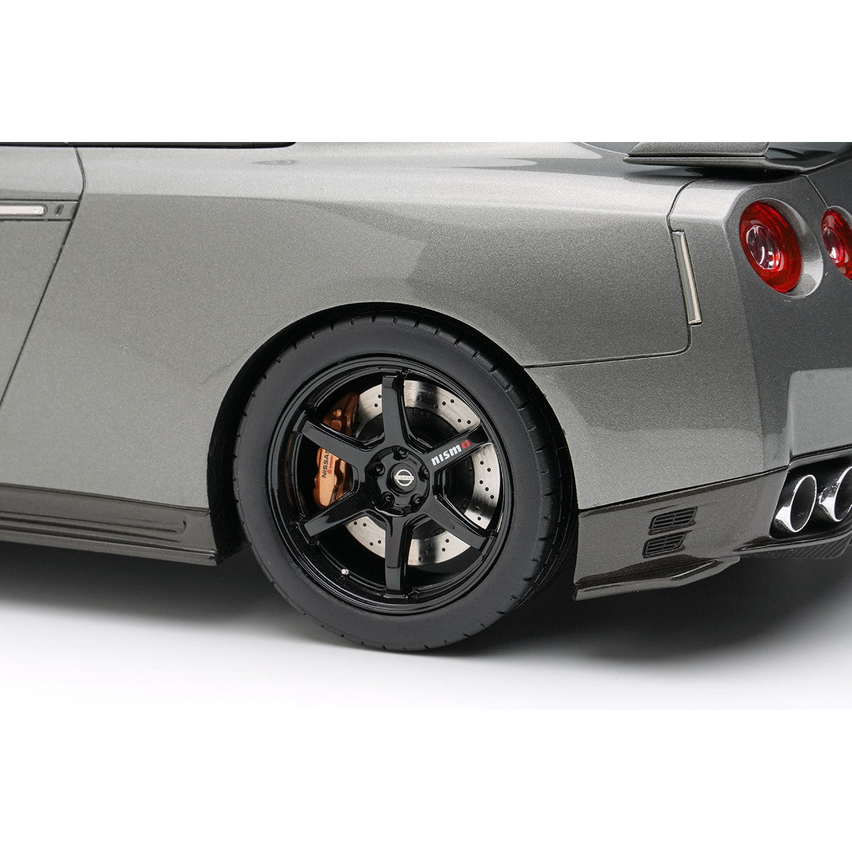 【予約安心出荷】[MDL] 1/18 NISSAN(ニッサン) GT-R (NISMO R35 CRS Version) 2013 ダークメタルグレー 完成品 ミニカー(EML173) EIDOLON(アイドロン)(2026年3月)