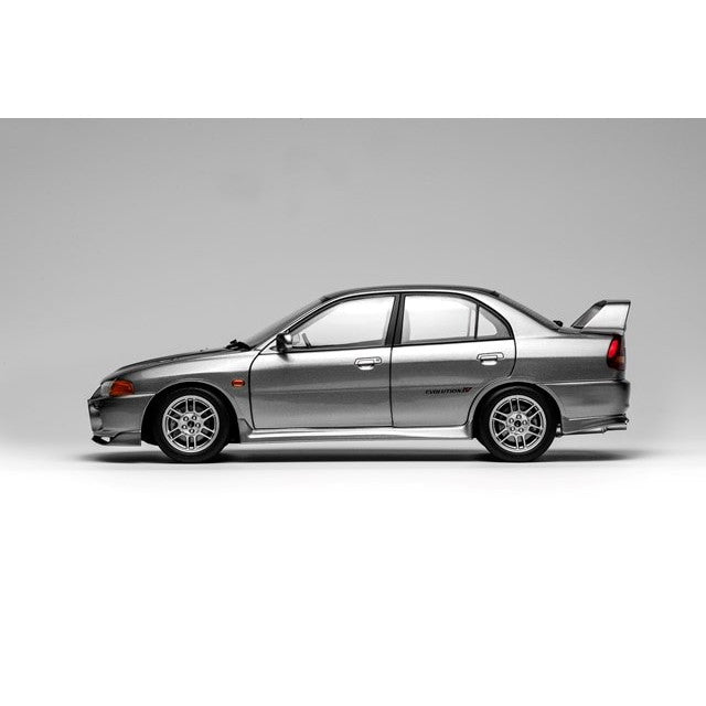 【予約安心出荷】[MDL] 1/18 三菱 ランサー エボリューション EVO IV Steel Silver Metallic(スチールシルバーメタリック) 完成品 ミニカー(M84001) MOTORHELIX(モーターヘリックス)(2025年9月)