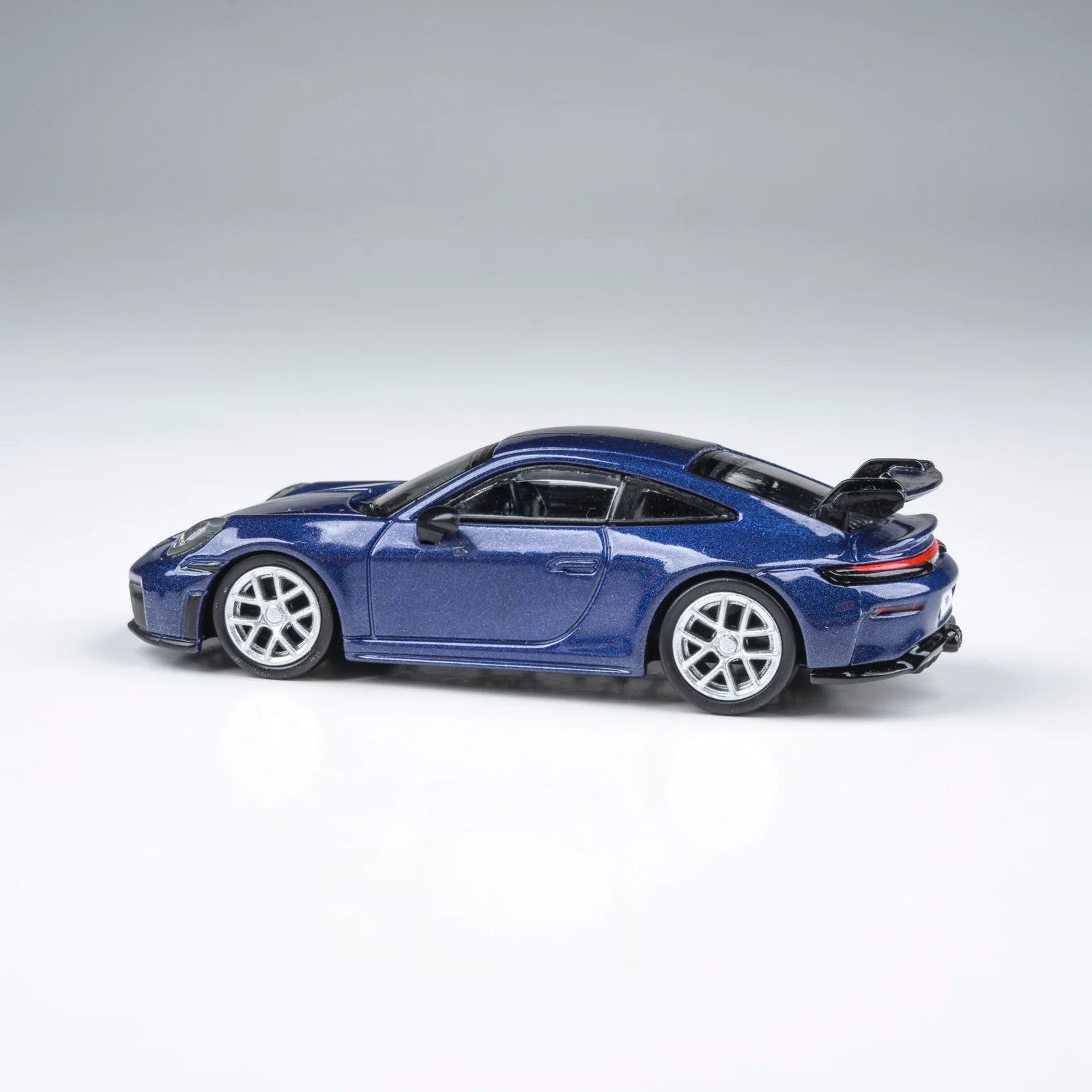 【予約安心出荷】[MDL] PARA64 1/64 ポルシェ 911 GT3 (992.2) 2025 ゲンチアンブルーメタリック LHD 完成品 ミニカー(PA55875) PARAGON(パラゴン)(2025年11月)