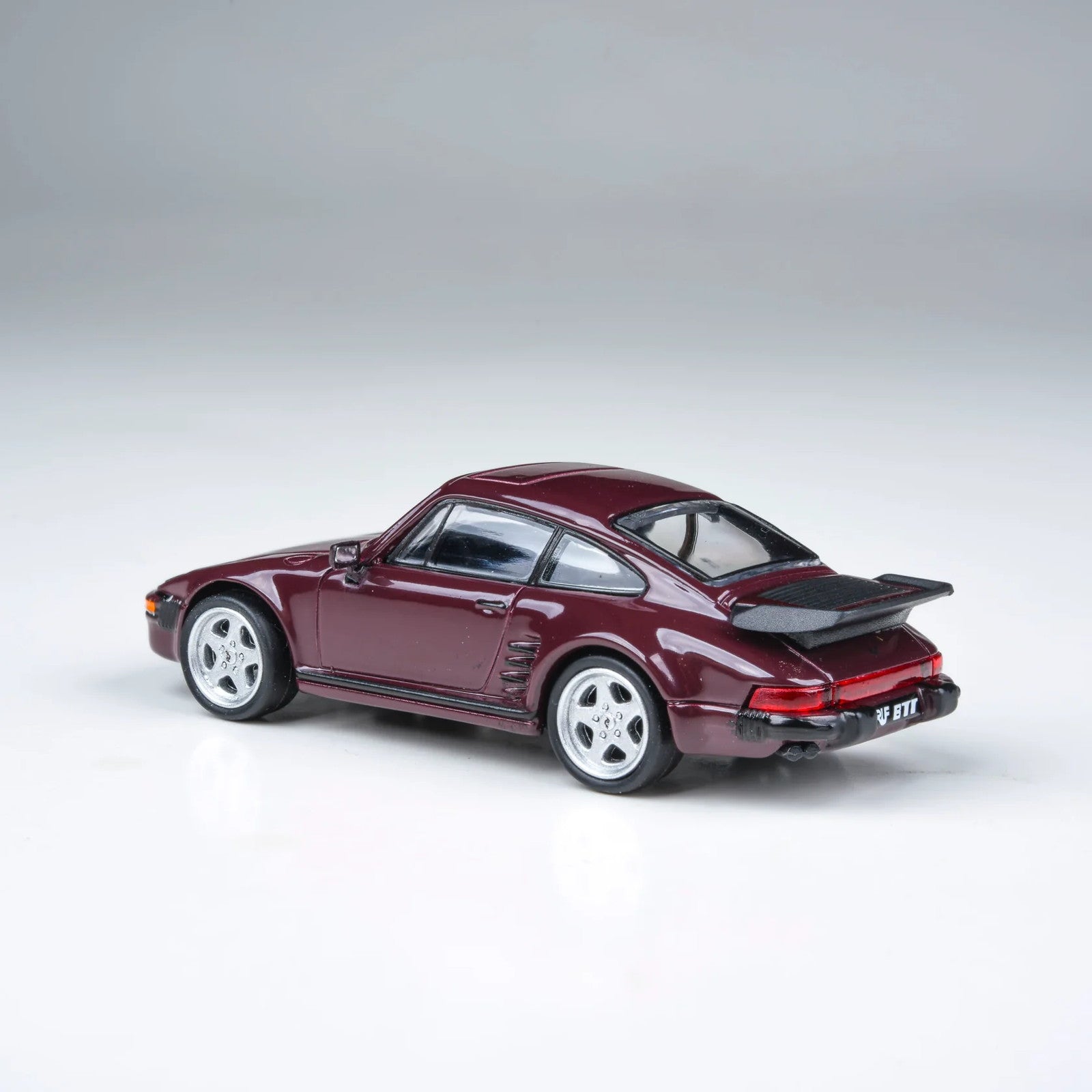 【予約安心出荷】[MDL] PARA64 1/64 RUF BTR スラントノーズ 1986 ルビーレッドメタリック RHD 完成品 ミニカー(PA65547) PARAGON(パラゴン)(2025年11月)