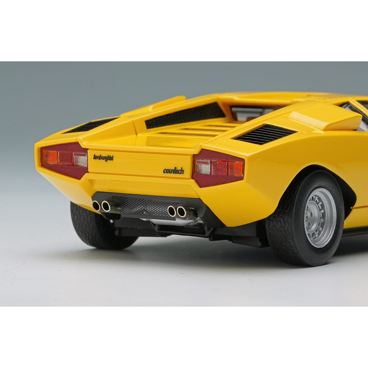 【予約安心出荷】[MDL] 1/43 Lamborghini Countach(ランボルギーニ カウンタック) LP400 1974 Head lamp open イエロー 完成品 ミニカー(EM822A) EIDOLON(アイドロン)(2026年3月)