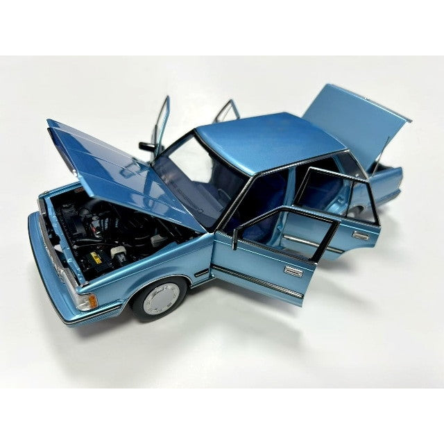 【予約安心出荷】[MDL] 1/18 トヨタ クラウン MS122 ライトブルー 完成品 ミニカー(8251121LB) XiaoGuang MODEL(2025年12月)