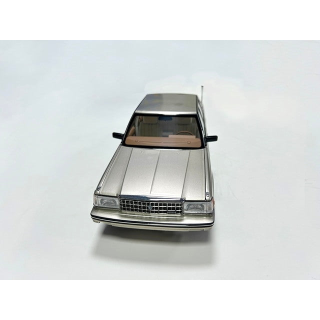 【予約安心出荷】[MDL] 1/18 トヨタ クラウン MS122 ゴールド 完成品 ミニカー(8251123G) XiaoGuang MODEL(2025年12月)