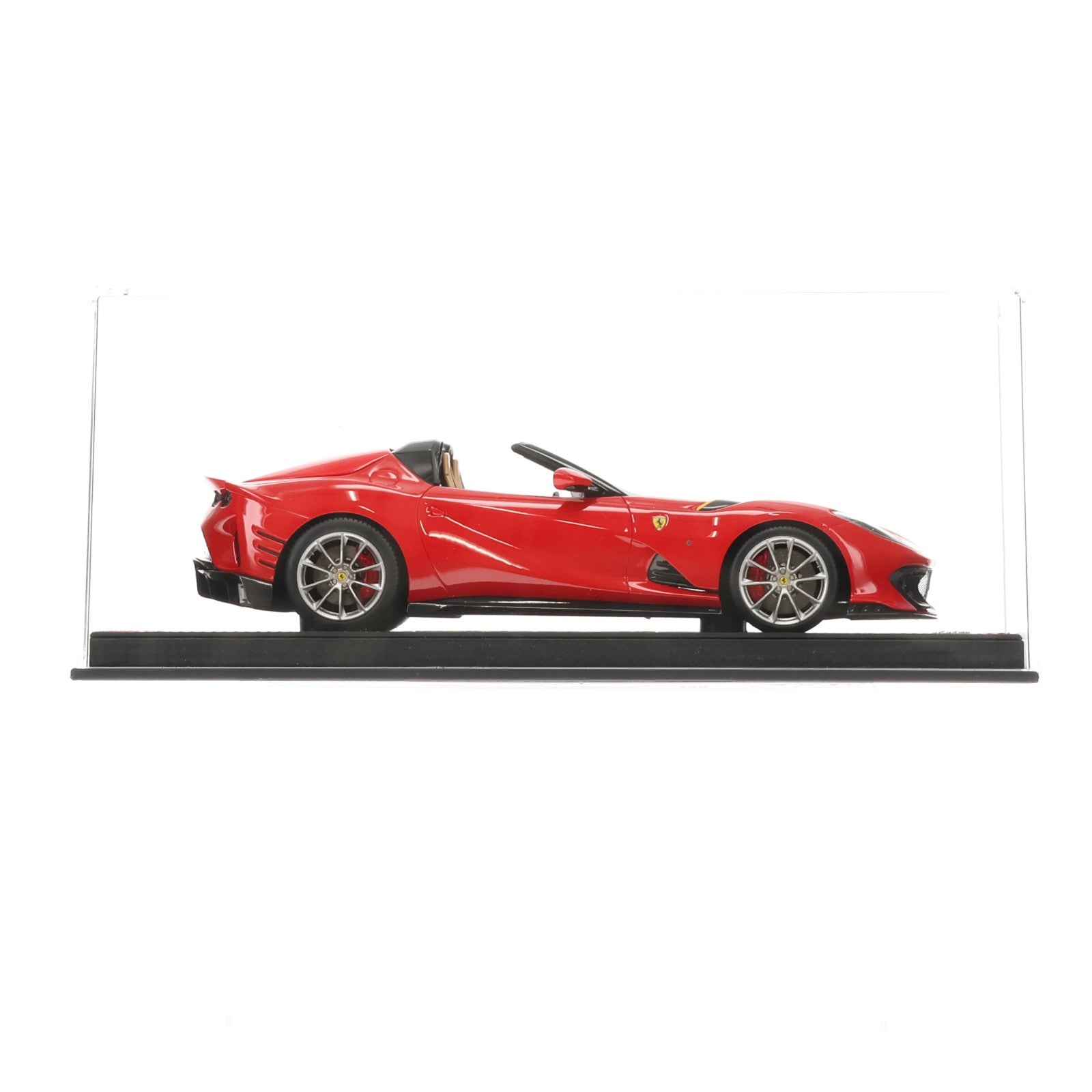 【中古即納】[MDL] 1/18 FERRARI 812 Competizione A(フェラーリ 812 コンペティツィオーネA) Corsa 322 Diamont Matt Grey Corsa Wheels/Yellow Stripe(ケース付) 完成品 ミニカー(P18209DV) BBR(20231222)