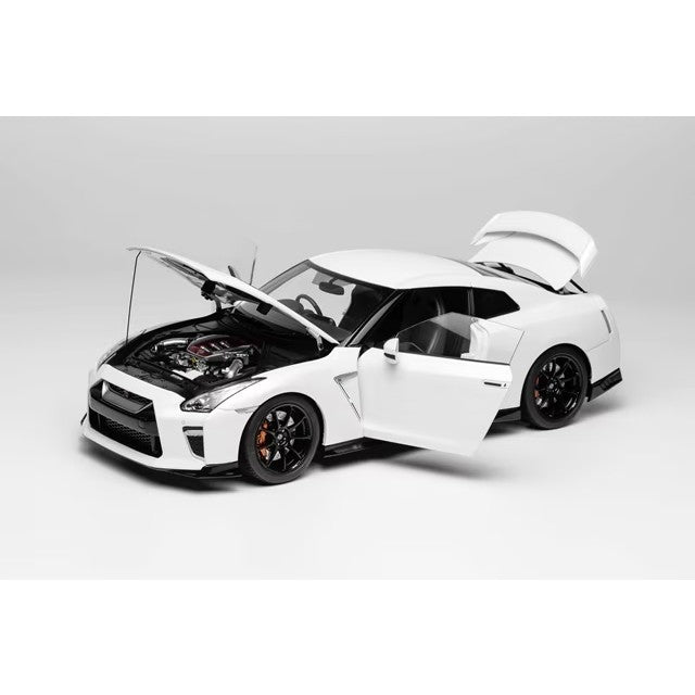 【予約安心出荷】[MDL] 1/18 Nissan GT-R(R35) Track Edition Engineered By NISMO 2020 Brilliant White Pearl 完成品 ミニカー(M83506) MOTORHELIX(モーターヘリックス)(2026年1月)