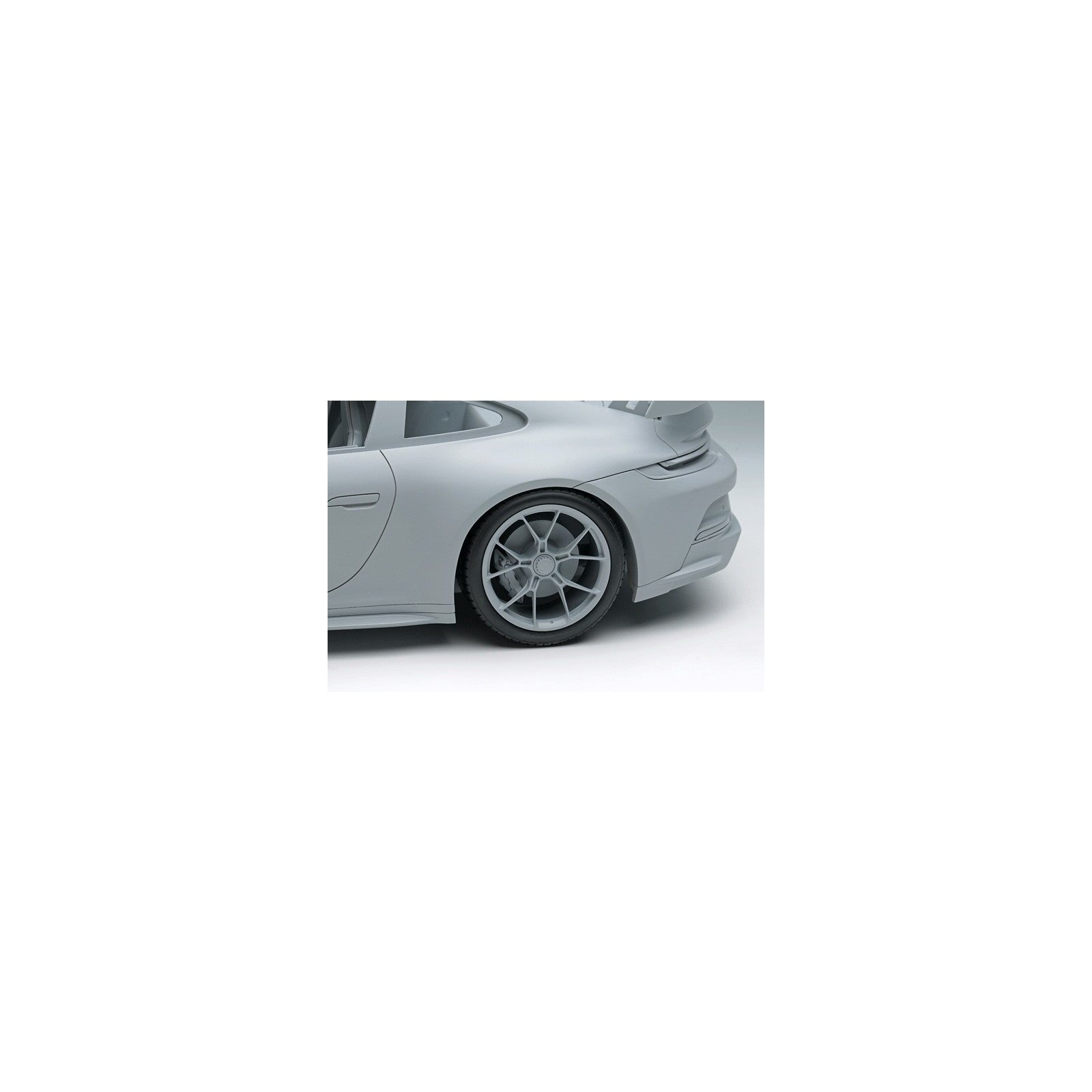 【予約安心出荷】[MDL] 1/18 Porsche 911(992) GT3 2021 GTシルバーメタリック 完成品 ミニカー(EML165B) EIDOLON(アイドロン)(2026年6月)