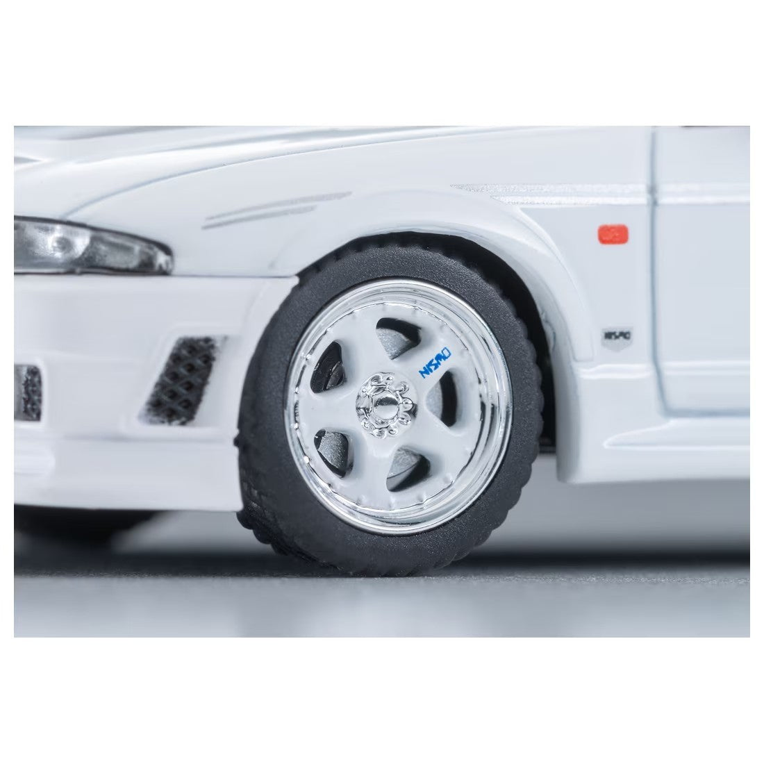 【予約安心出荷】[MDL] トミカリミテッドヴィンテージ NEO LV-N305d 1/64 NISMO 400R(白) 完成品 ミニカー(339298) TOMYTEC(トミーテック)(2026年7月)