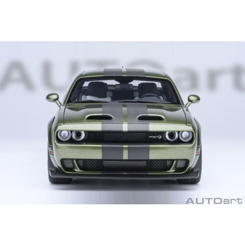 【新品即納】[MDL] オートアート・コンポジットダイキャストモデル 1/18 ダッジ チャレンジャー SRT ジェイルブレイク 2022 (メタリック・グリーン/カーボンブラック・ストライプ 『F8 GREEN』) 完成品 ミニカー(71761) AUTOart(オートアート)(20260331)