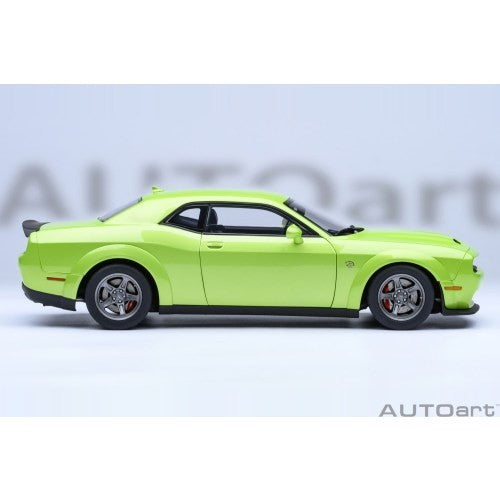 【新品即納】[MDL] オートアート・コンポジットダイキャストモデル 1/18 ダッジ チャレンジャー SRT スーパー ストック 2023 (メタリック・ライムグリーン 『SUBLIME』) 完成品 ミニカー(71769) AUTOart(オートアート)(20260331)
