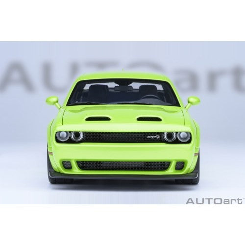 【新品即納】[MDL] オートアート・コンポジットダイキャストモデル 1/18 ダッジ チャレンジャー SRT スーパー ストック 2023 (メタリック・ライムグリーン 『SUBLIME』) 完成品 ミニカー(71769) AUTOart(オートアート)(20260331)