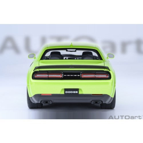 【新品即納】[MDL] オートアート・コンポジットダイキャストモデル 1/18 ダッジ チャレンジャー SRT スーパー ストック 2023 (メタリック・ライムグリーン 『SUBLIME』) 完成品 ミニカー(71769) AUTOart(オートアート)(20260331)