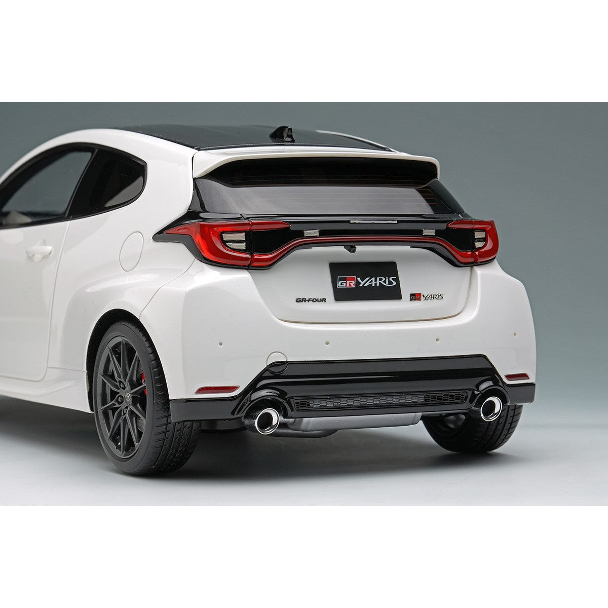 【予約安心出荷】[MDL] 1/18 Toyota GR Yaris(ヤリス) RZ High Performance 2024(スーパーホワイト2) 完成品 ミニカー(EML182A) EIDOLON(アイドロン)(2026年7月)
