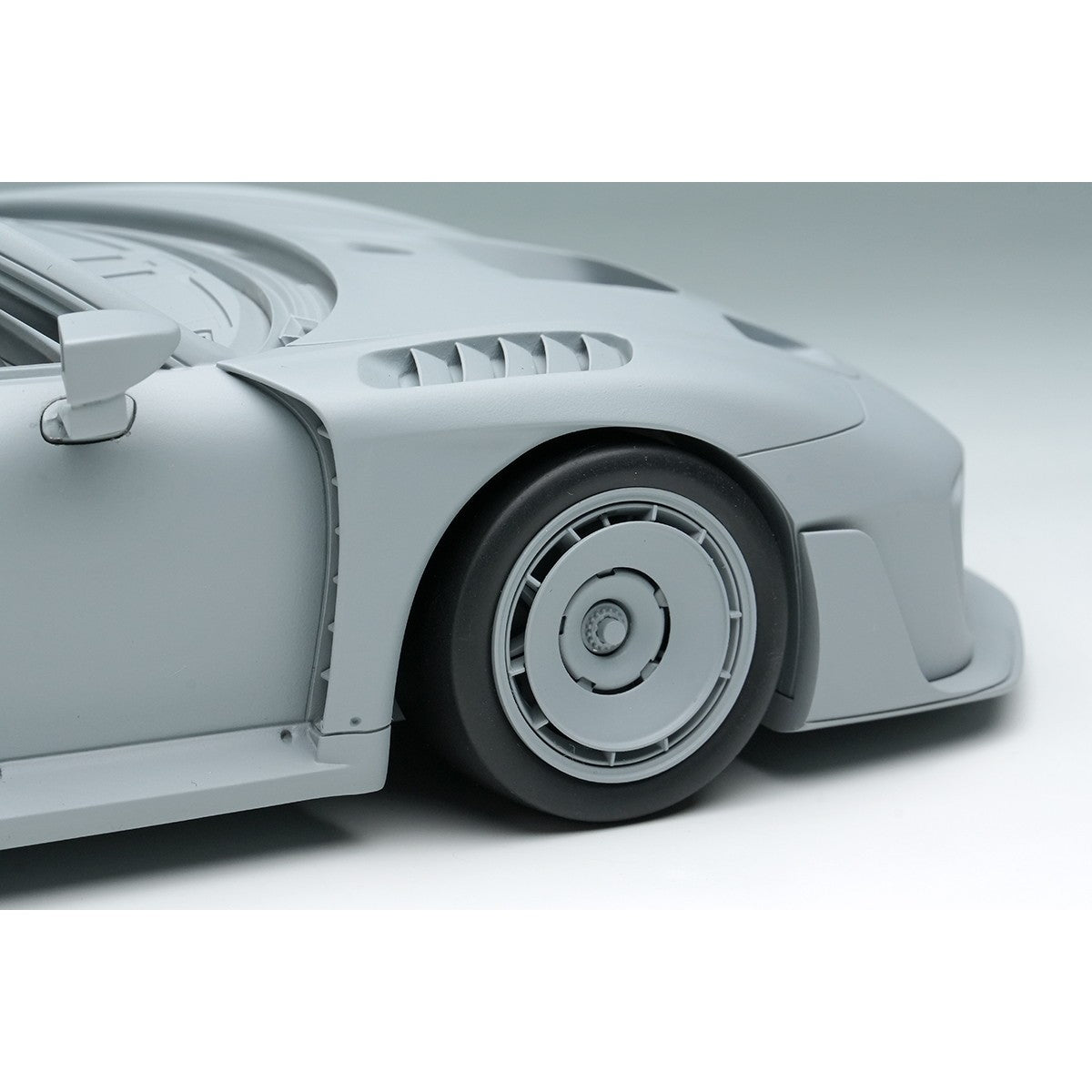 【予約安心出荷】[MDL] 1/18 Porsche(ポルシェ) 935/19 2019 ホワイト/マルティニストライプ 完成品 ミニカー(EML198A) EIDOLON(アイドロン)(2026年7月)