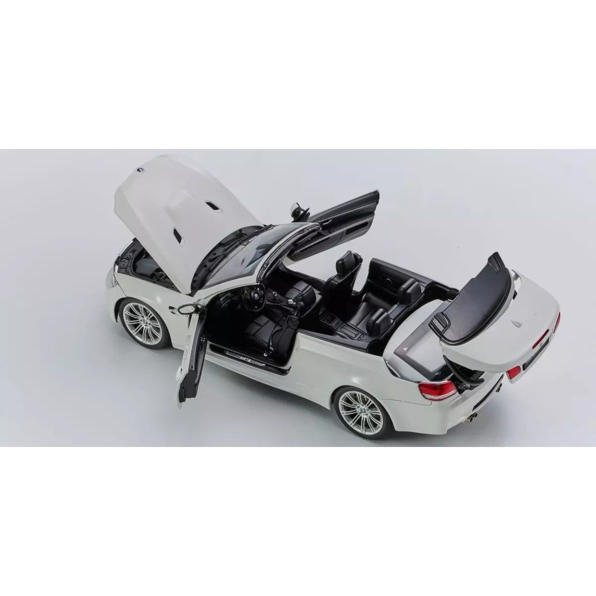 【予約安心出荷】[MDL] 1/18 BMW M3(E93M) コンバーチブル(アルピンホワイト) 完成品 ミニカー(KS08738AW) 京商(2026年10月)