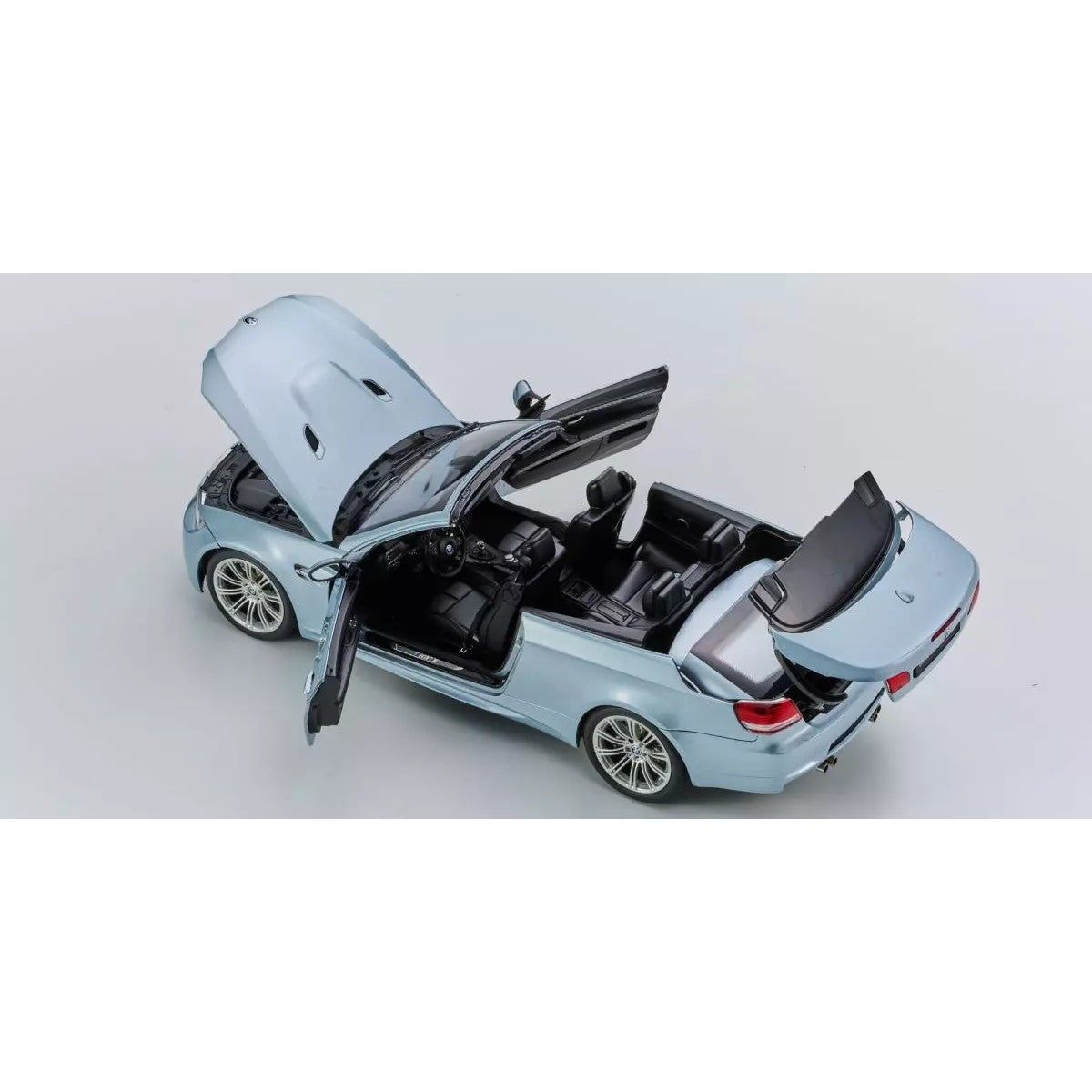 【予約安心出荷】[MDL] 1/18 BMW M3(E93M) コンバーチブル(シルバーストーンII) 完成品 ミニカー(KS08738SS) 京商(2026年10月)