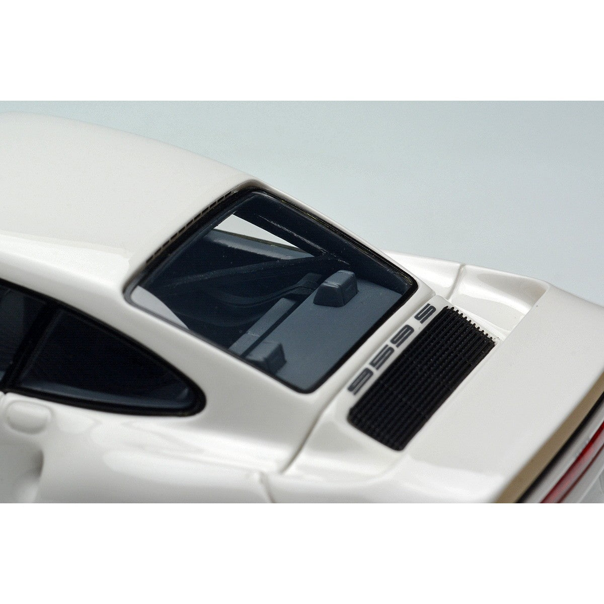 【予約安心出荷】[MDL] (再販) 1/43 Porsche(ポルシェ) 959 S 1986 ホワイト/グレーストライプ 完成品 ミニカー(EM354A) EIDOLON(アイドロン)(2027年2月)