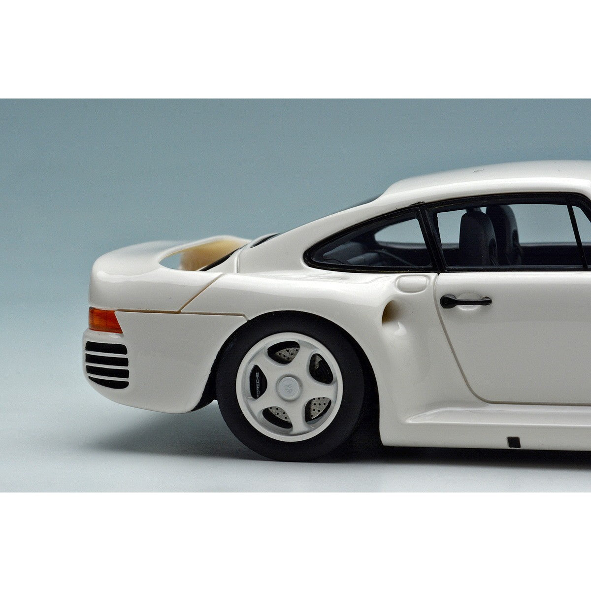 【予約安心出荷】[MDL] (再販) 1/43 Porsche(ポルシェ) 959 S 1986 ホワイト/グレーストライプ 完成品 ミニカー(EM354A) EIDOLON(アイドロン)(2027年2月)
