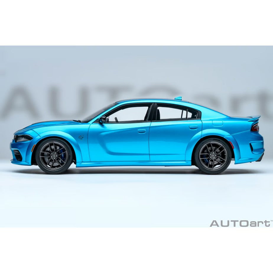 【予約安心出荷】[MDL] オートアート・コンポジットモデルシリーズ 1/18 ダッジ チャージャー SRT ヘルキャット レッドアイ ジェイルブレイク(パール・ブルー×カーボンブラック・ストライプ(B5 BLUE)) 完成品 ミニカー(71753) AUTOart(オートアート)(2026年9月)