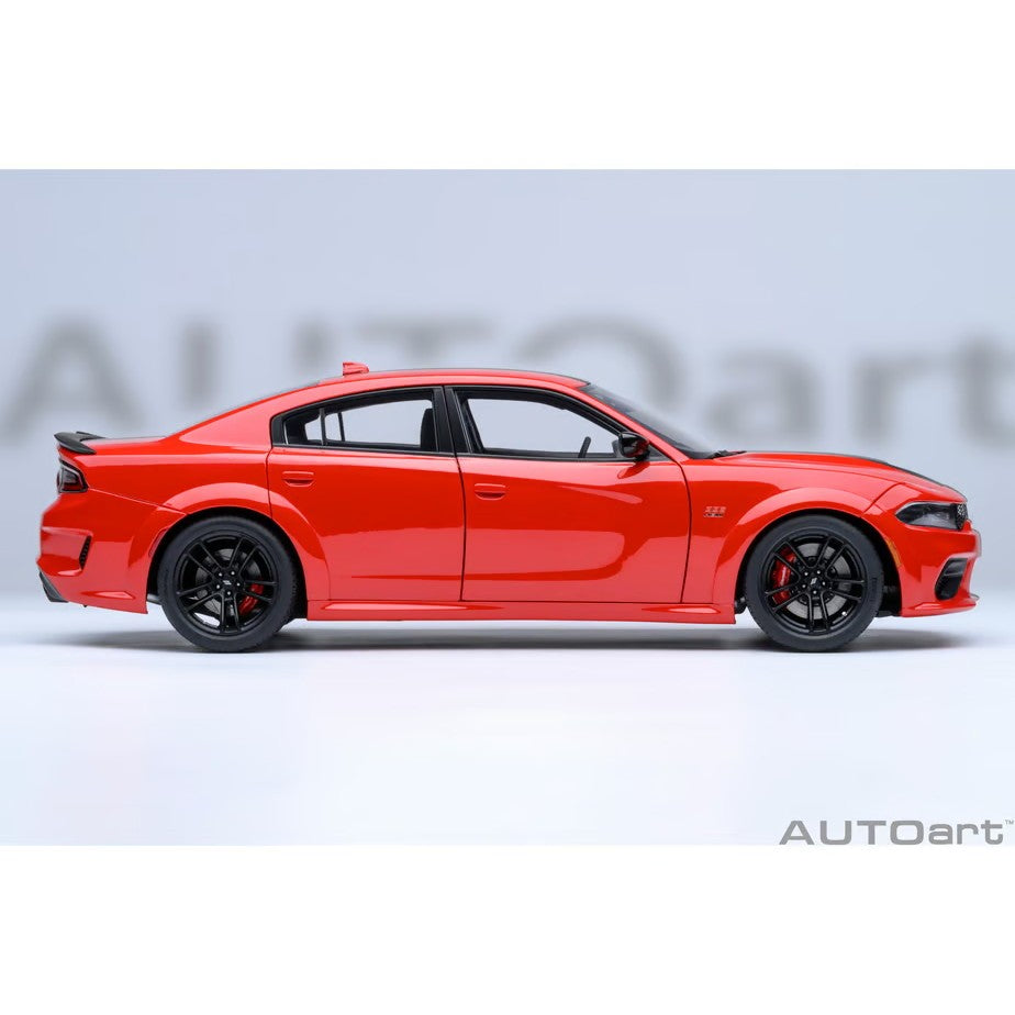 【予約安心出荷】[MDL] オートアート・コンポジットモデルシリーズ 1/18 ダッジ チャージャー スキャットパック ワイドボディ(レッド×カーボンブラック・ストライプ(TORRED)) 完成品 ミニカー(71759) AUTOart(オートアート)(2026年9月)