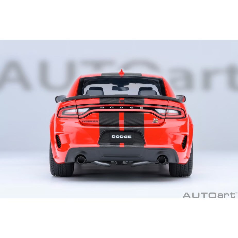 【予約安心出荷】[MDL] オートアート・コンポジットモデルシリーズ 1/18 ダッジ チャージャー スキャットパック ワイドボディ(レッド×カーボンブラック・ストライプ(TORRED)) 完成品 ミニカー(71759) AUTOart(オートアート)(2026年9月)