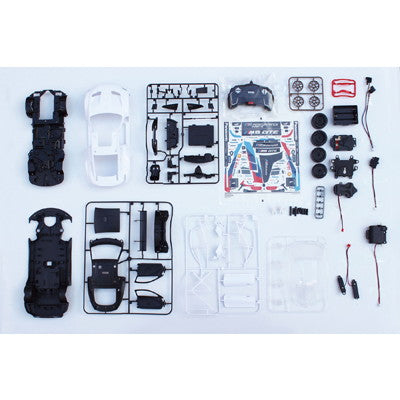【新品即納】[RC] (再販) プラモデルキットR/C 1/18 BMW M8 GTE 2.4GHz仕様 ラジコン 童友社(20250930)