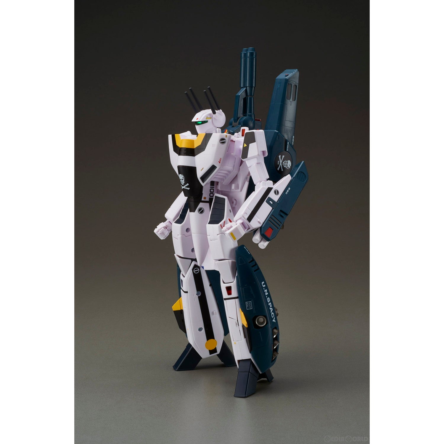 【新品即納】[TOY](再販)1/60 完全変形 VF-1S ストライクバルキリー ロイ・フォッカースペシャル movie ver. 超時空要塞マクロス 愛・おぼえていますか 完成トイ アルカディア(20240430)