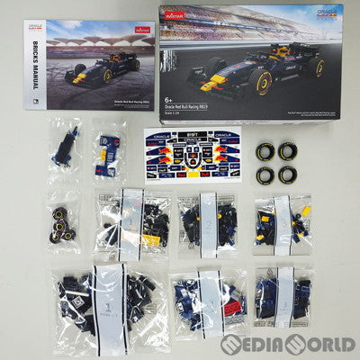 【新品即納】[TOY] 1/24 レッドブル F1 RB19 ブロック 完成トイ(92500) 童友社(20240630)