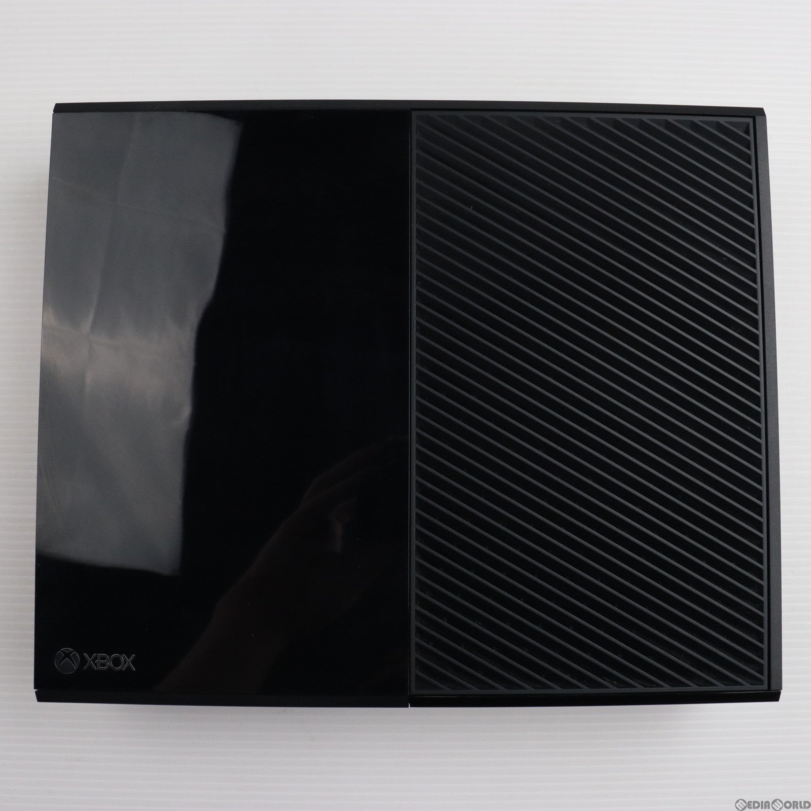 【中古即納】[本体][XboxOne]Xbox One + Kinect(Day One エディション)(6RZ-00030)(20140904)