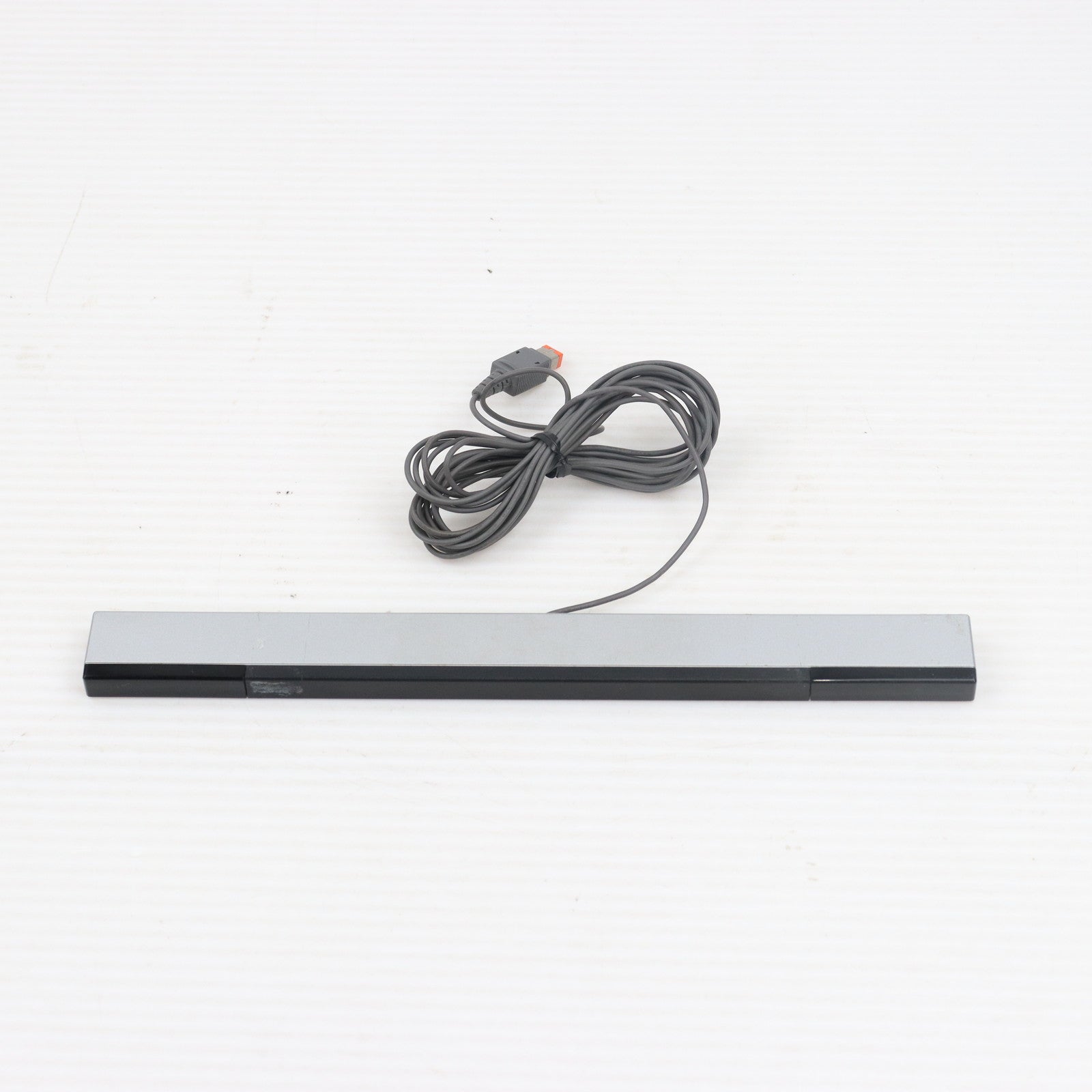 【中古即納】[ACC][WiiU] センサーバー(シルバー/銀)(Wii/Wii U用) 任天堂(RVL-014)(20121208)