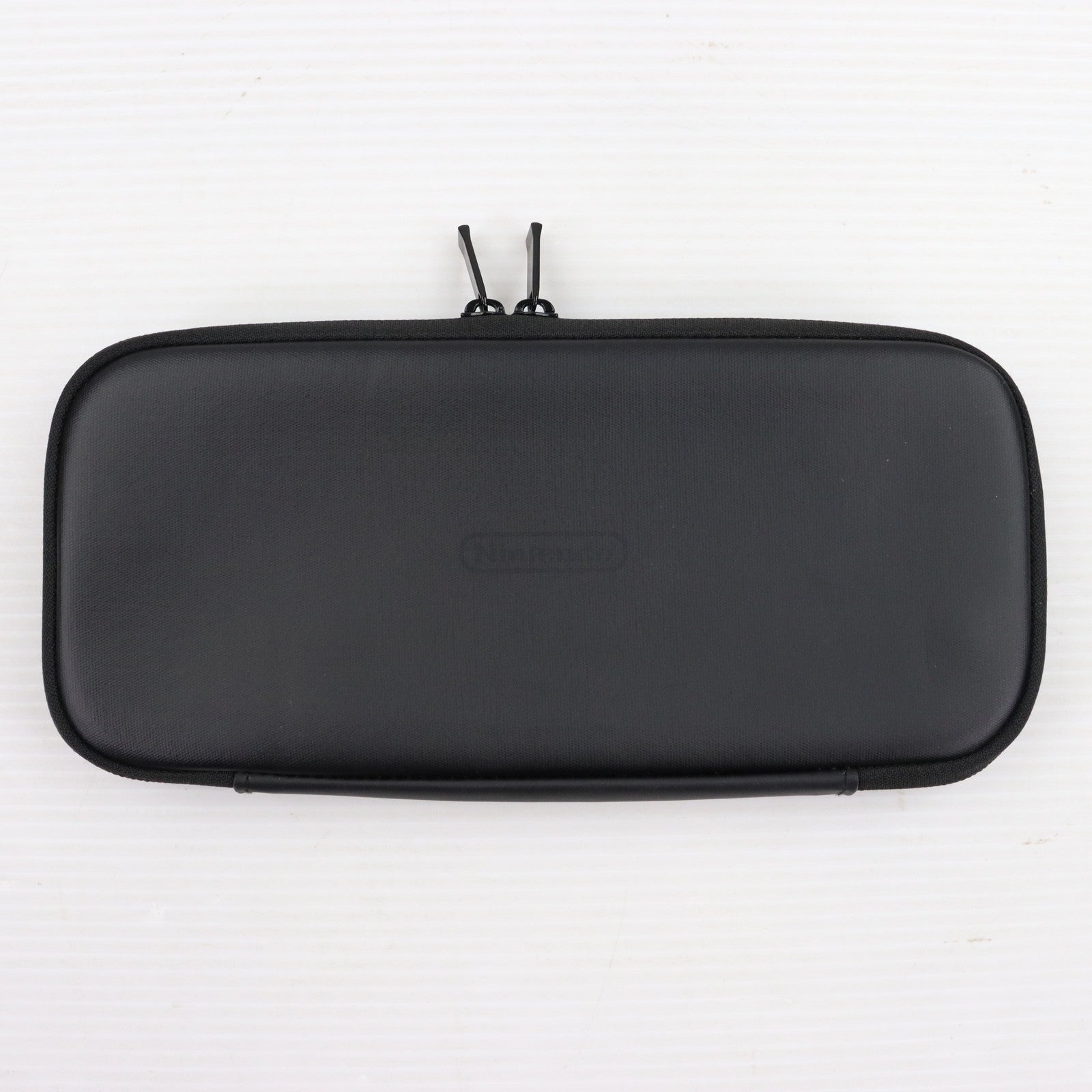 【中古即納】[ACC][Switch] (画面保護シート無し) Nintendo Switch(ニンテンドースイッチ) キャリングケース 任天堂(HAC-A-PSSAA) (20170303)