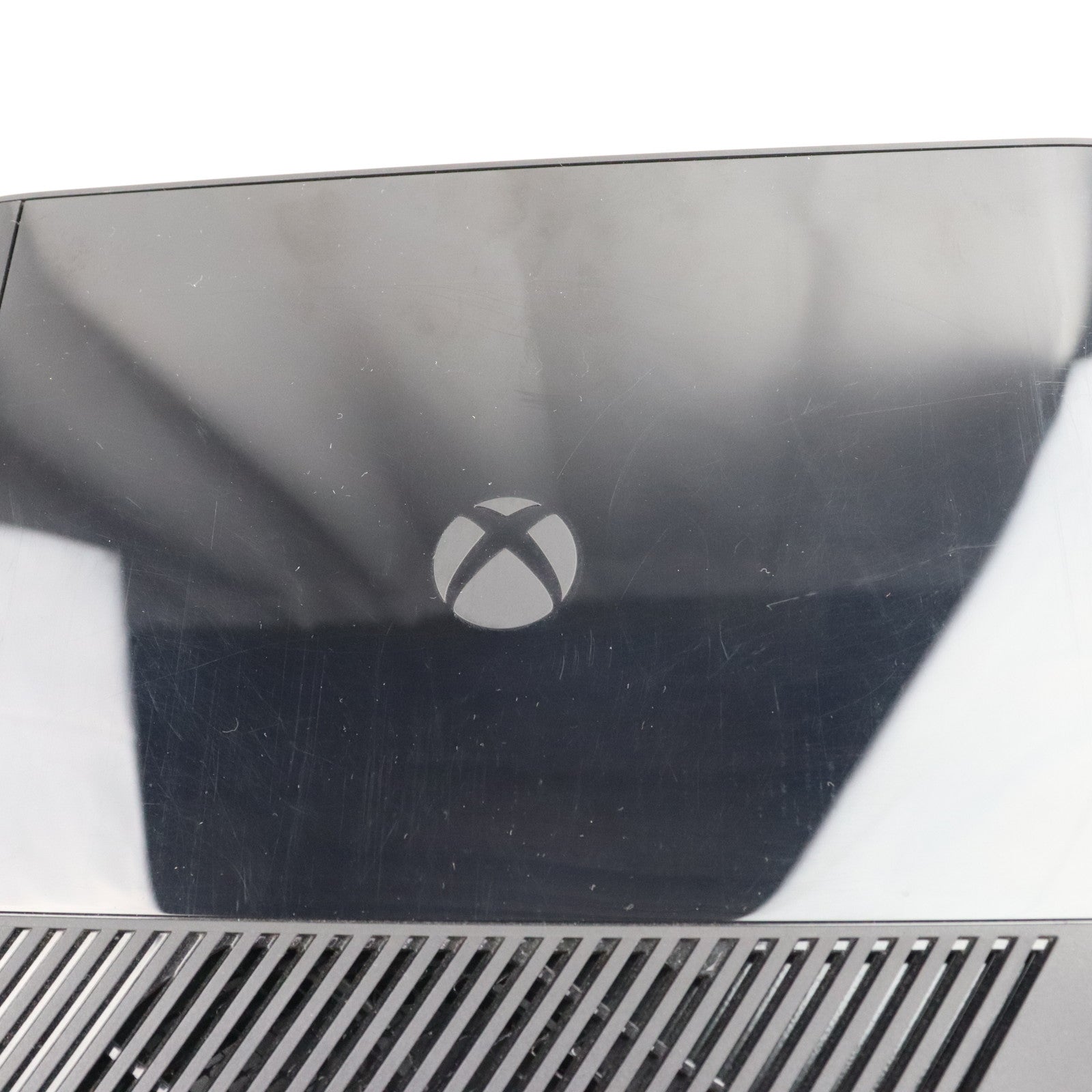 【中古即納】[Xbox360](本体)Xbox360 250GB バリューパック(N2V-00019) 日本マイクロソフト (20130919)
