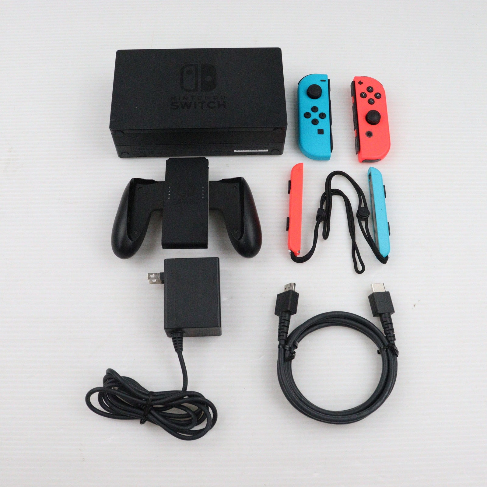 中古即納】[Switch](本体)Nintendo Switch(ニンテンドースイッチ) Joy-Con(L) ネオンブルー/(R) ネオン レッド(HAC-S-KABAA)