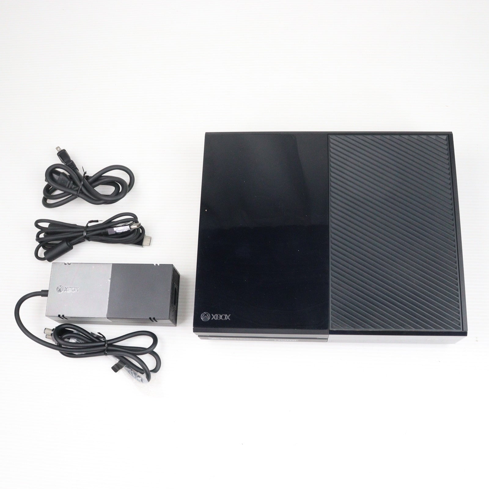 【中古即納】[本体][XboxOne] Xbox One (エックスボックス ワン) (5C5-00019) (20140904)