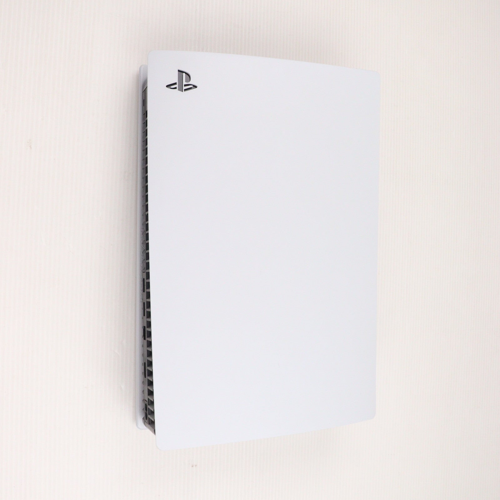 【中古即納】[PS5] (本体)プレイステーション5 PlayStation5(CFI-1000A01)(20201112)