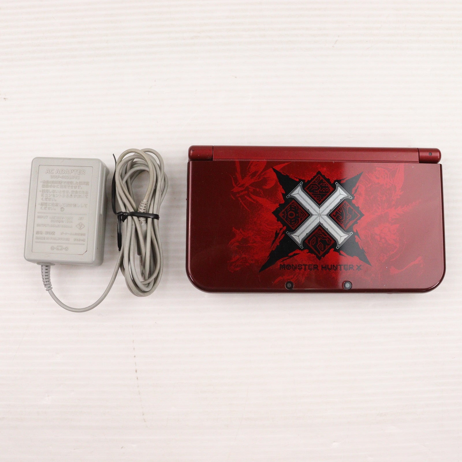【中古即納】[3DS](本体)New ニンテンドー3DS LL モンスターハンタークロス スペシャルパック(RED-S-RCCB) カプコン (20151128)