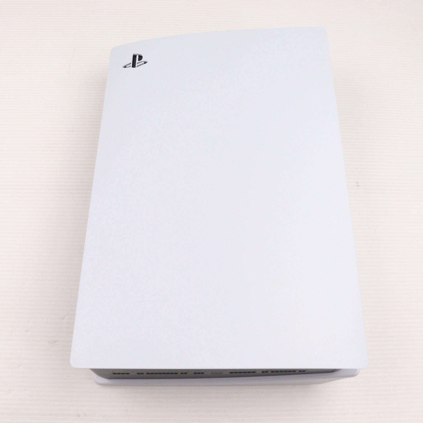 【中古即納】[PS5] (本体)プレイステーション5 PlayStation5(CFI-1000A01)(20201112)