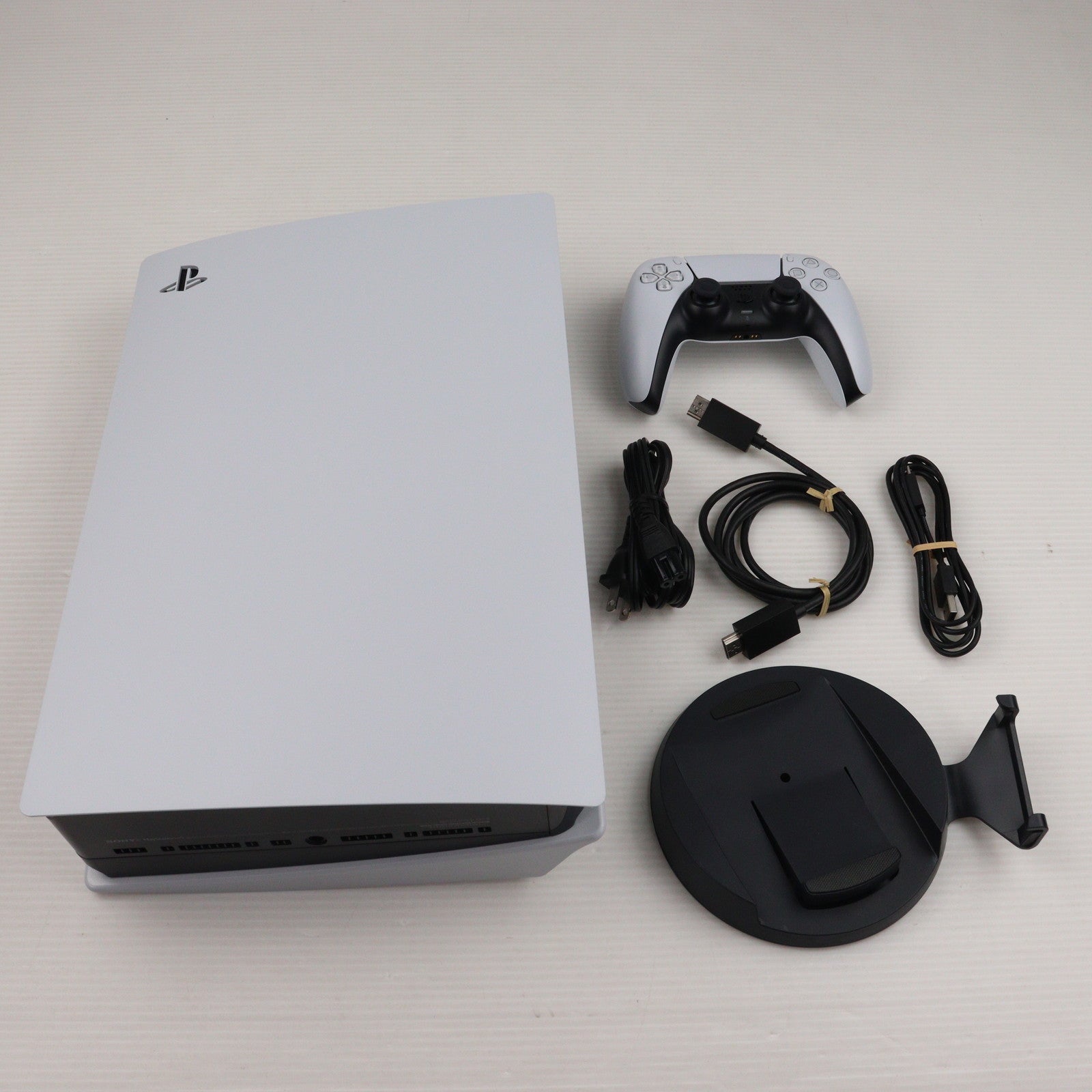 中古即納】[PS5](本体)プレイステーション5 PlayStation5(CFI-1000A01)