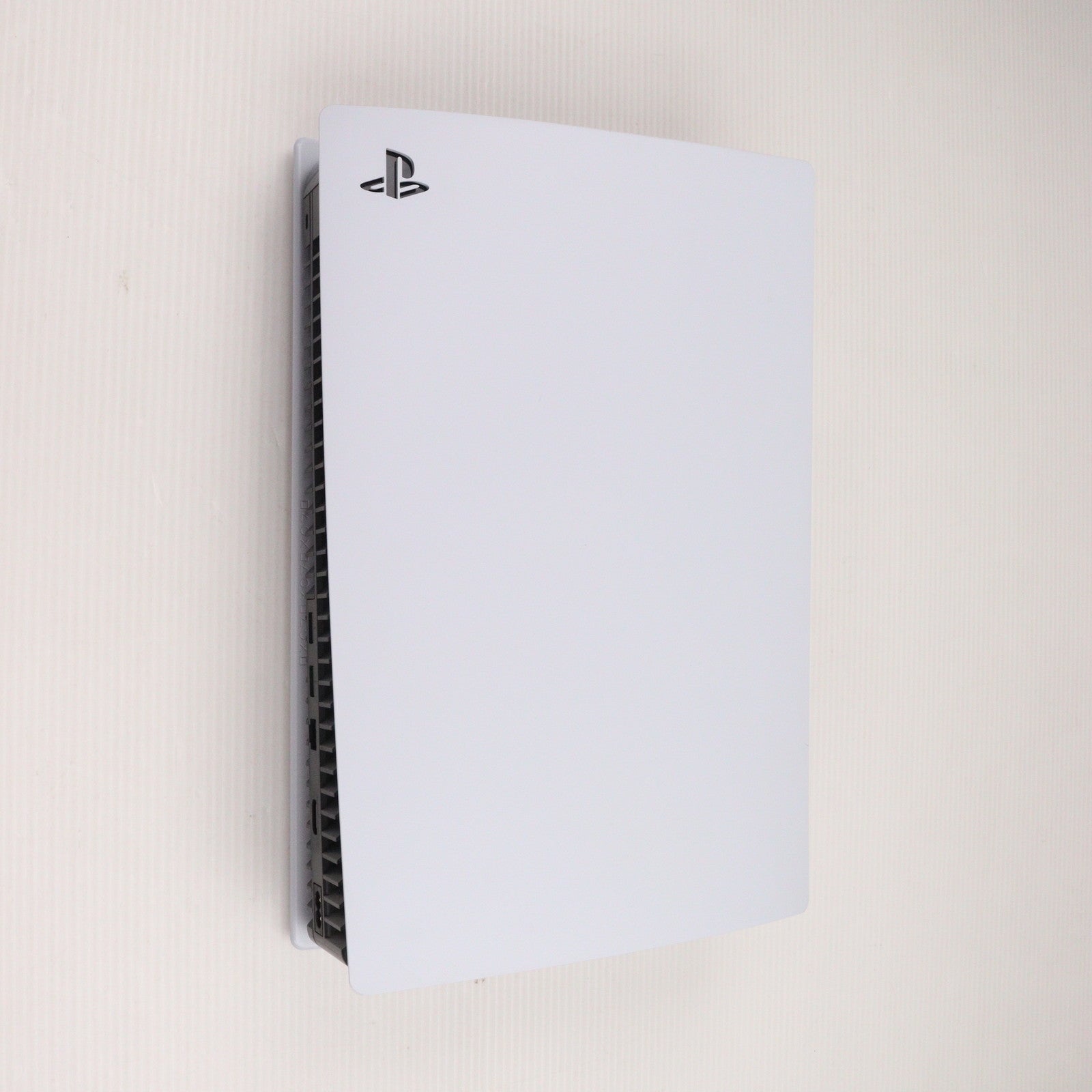 【中古即納】[PS5] (本体)プレイステーション5 PlayStation5(CFI-1000A01)(20201112)