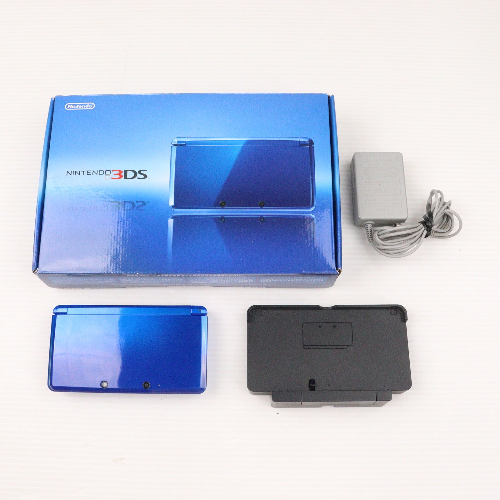 【中古即納】[3DS] (本体) ニンテンドー3DS コバルトブルー(CTR-S-BBAA)(20120322)