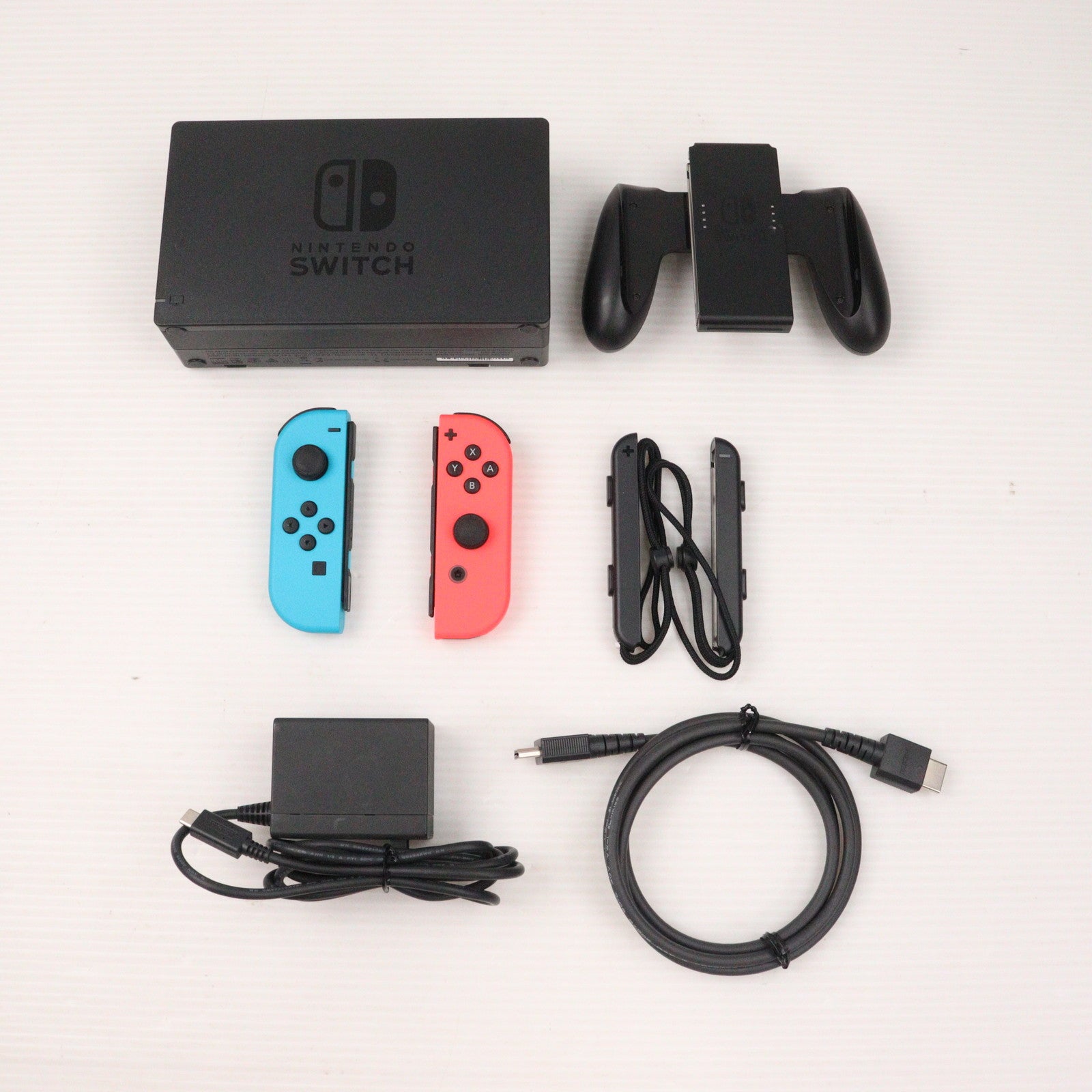 【中古即納】[Switch](本体) Nintendo Switch(有機ELモデル) ニンテンドースイッチ Joy-Con(L) ネオンブルー/R ネオンレッド(HEG-S-KABAA) 任天堂 (20211008)