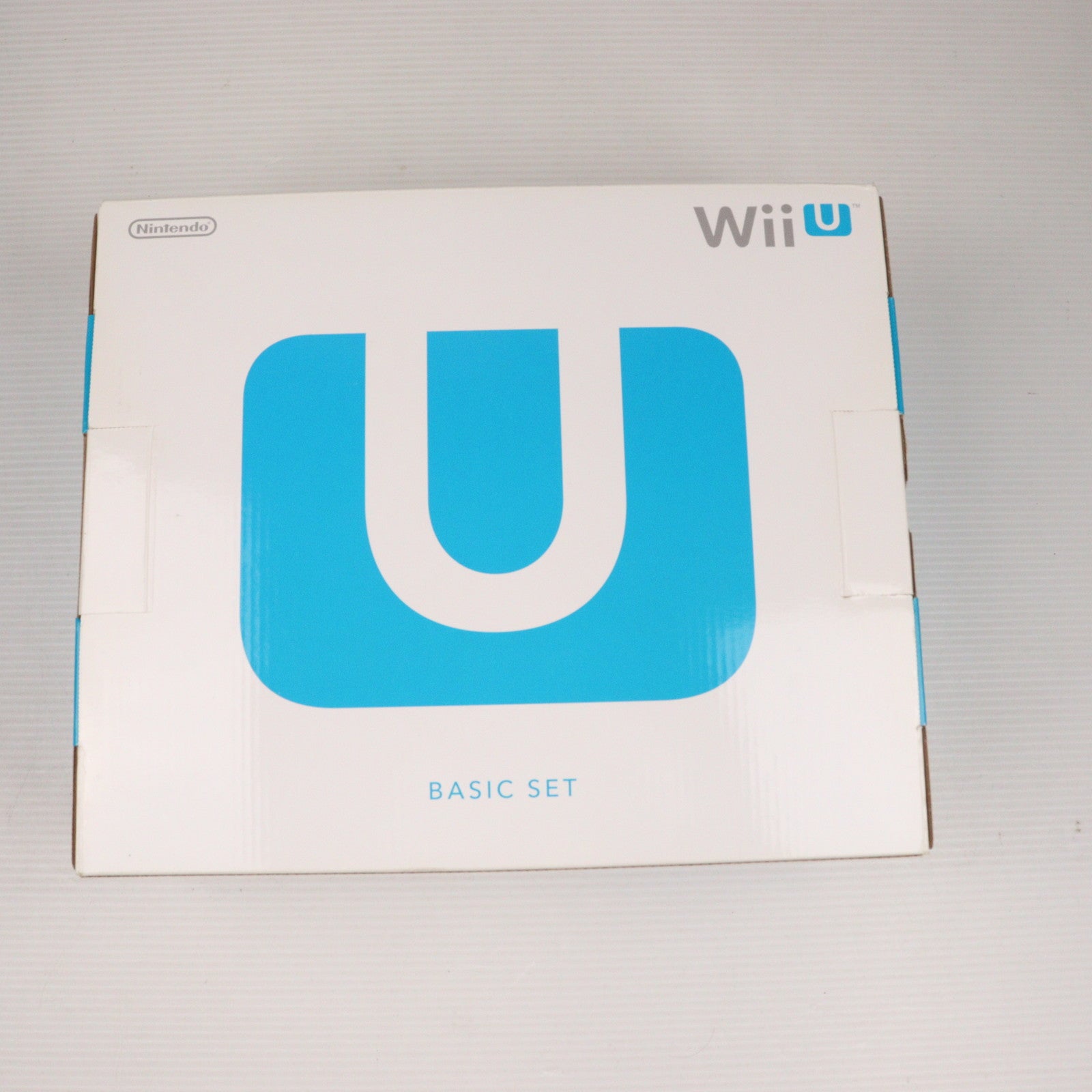 【中古即納】[WiiU] (本体) Wii U ベーシックセット 白 BASIC SET Shiro(本体メモリー8GB)(WUP-S-WAAA)(20121208)