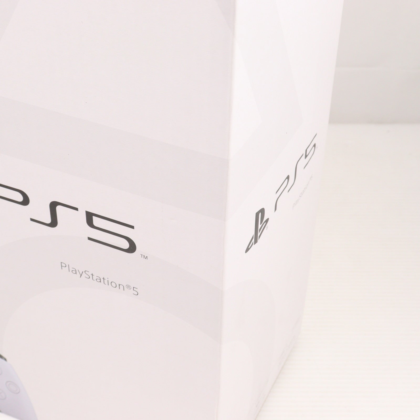 【中古即納】[PS5](本体) プレイステーション5 PlayStation5(CFI-1200A01) ソニー・インタラクティブエンタテインメント (20220915)